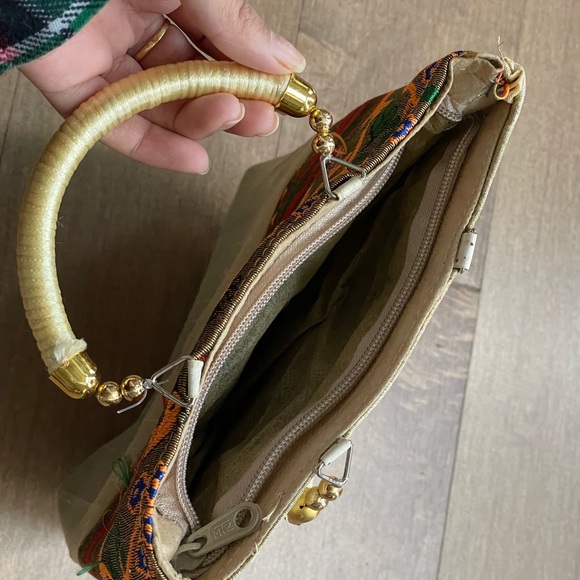 Indian Purse - Picture 3 of 3